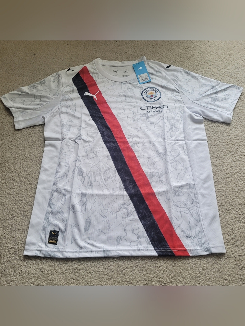 PUMA Manchester City Etihad White Red Black Soccer Jersey Men L
